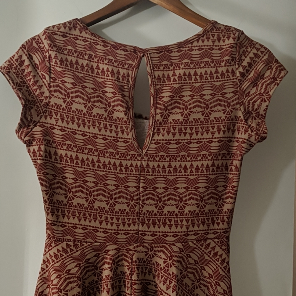 Dress - Picture 2 of 2
